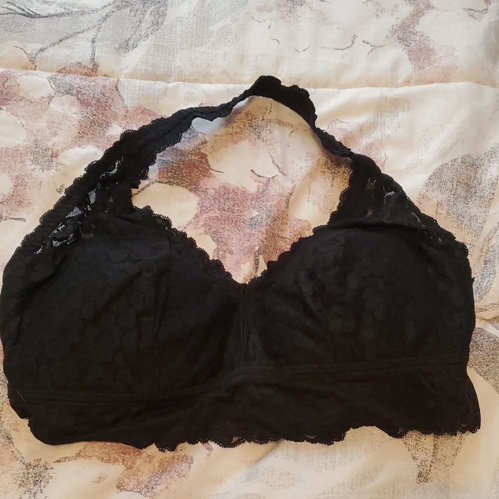 Aerie Black Soft-Cup Halter Bralette with V-Neckline